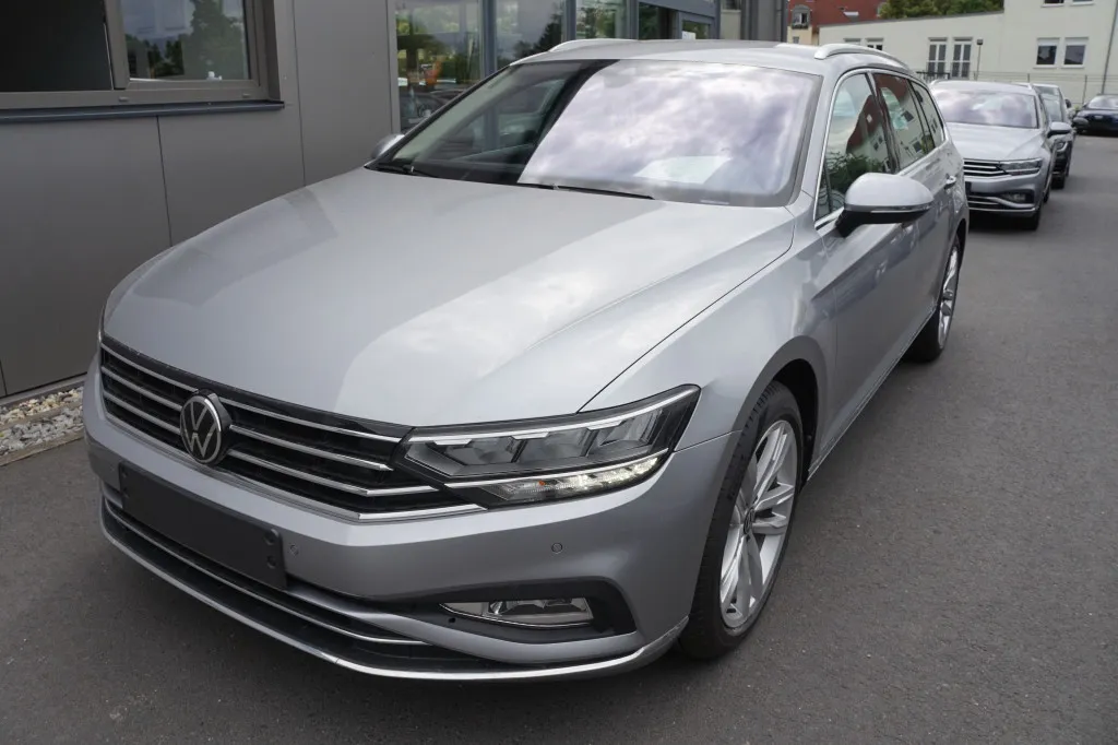 Volkswagen Passat VARIANT 1.5 TSI DSG ELEGANCE FACELIFT*NAVI Image 3